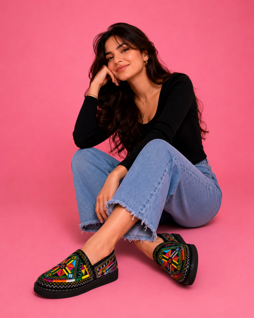 BLACK MOCCASIN